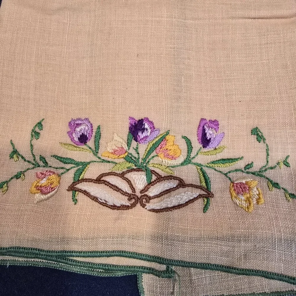 Hand Towel Peach Linen Spring Flowers Embroidery MCM 1950s Vintage
